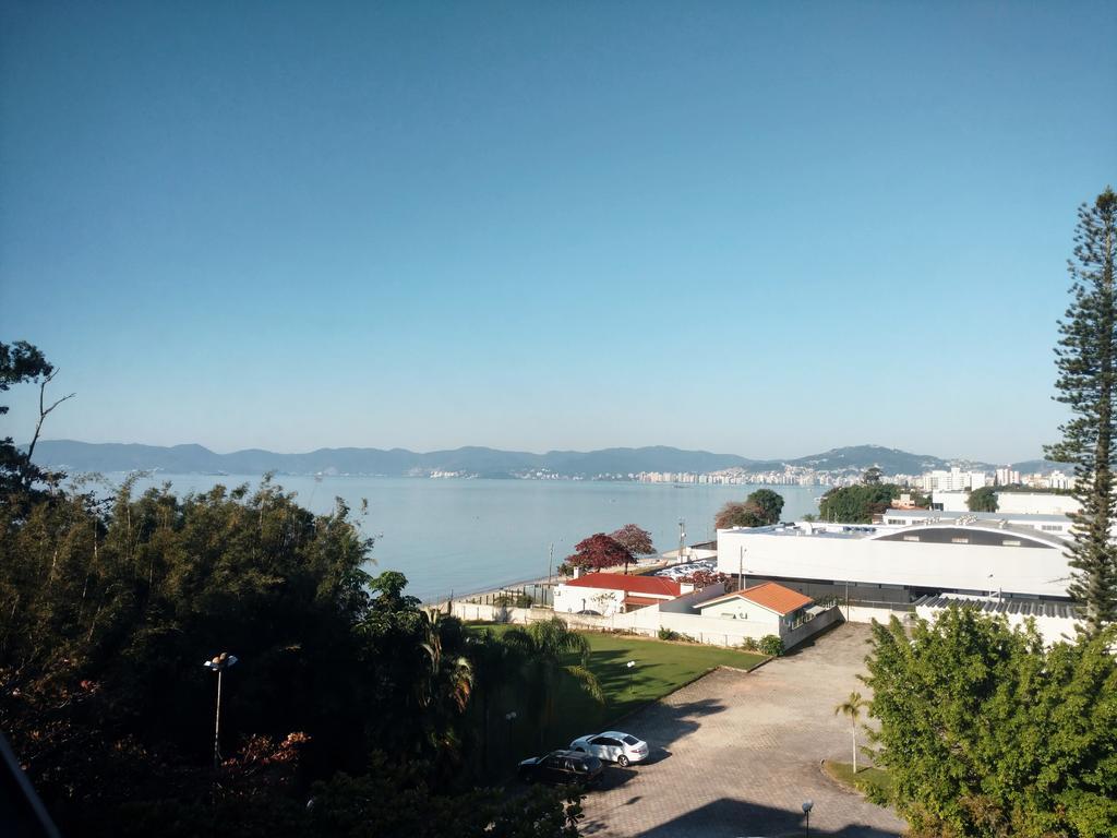 布里撒马尔套房酒店 Florianópolis 外观 照片