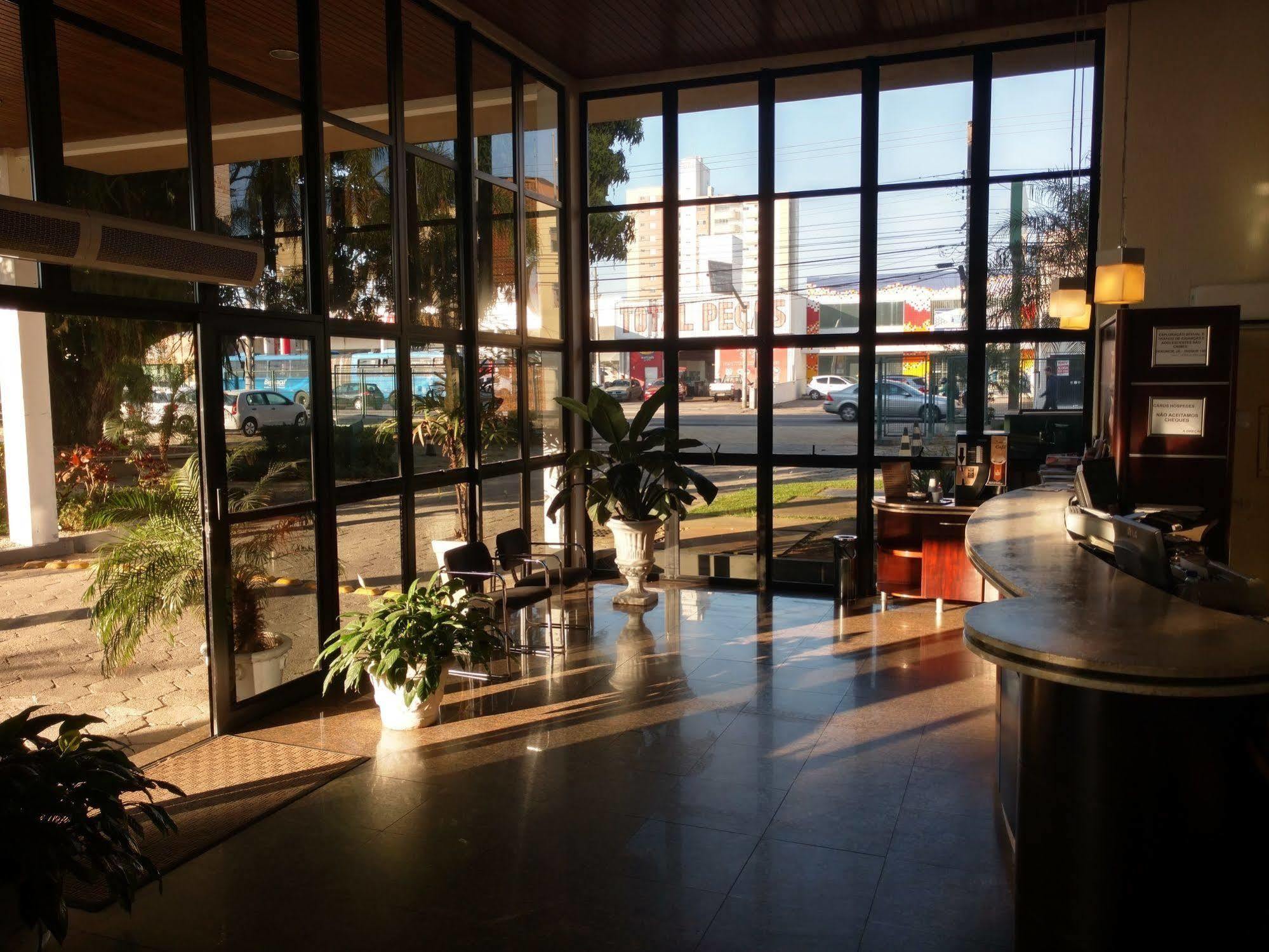 布里撒马尔套房酒店 Florianópolis 外观 照片